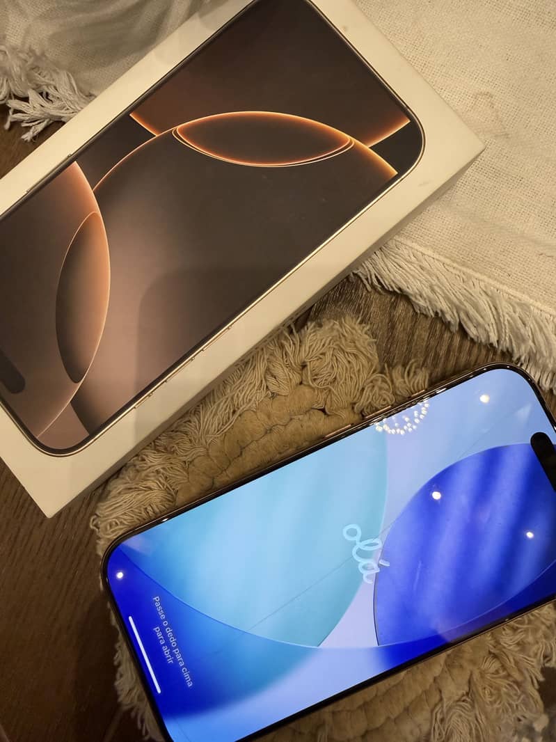 Apple iPhone 16 Pro 1