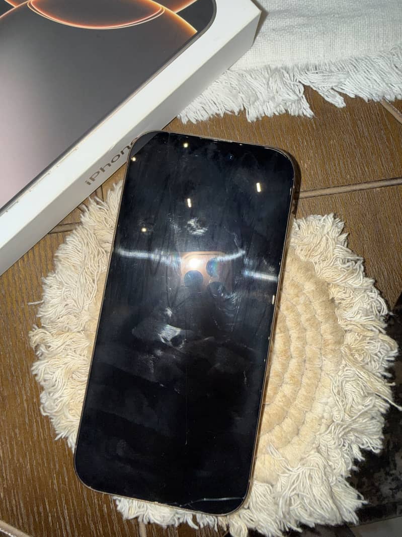 Apple iPhone 16 Pro 7
