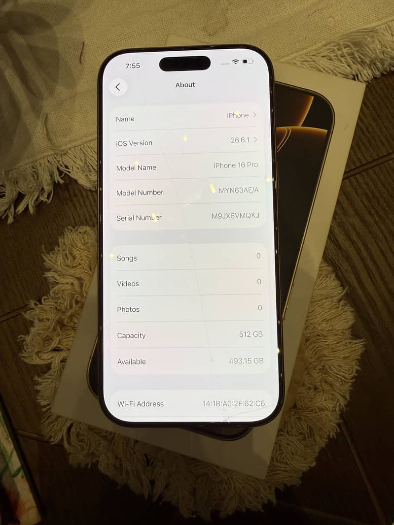Apple iPhone 16 Pro 8