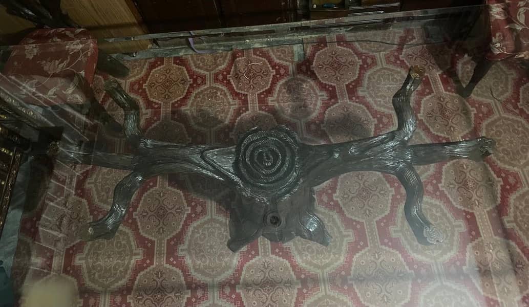 Dining table 0