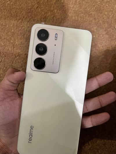 Realme C75