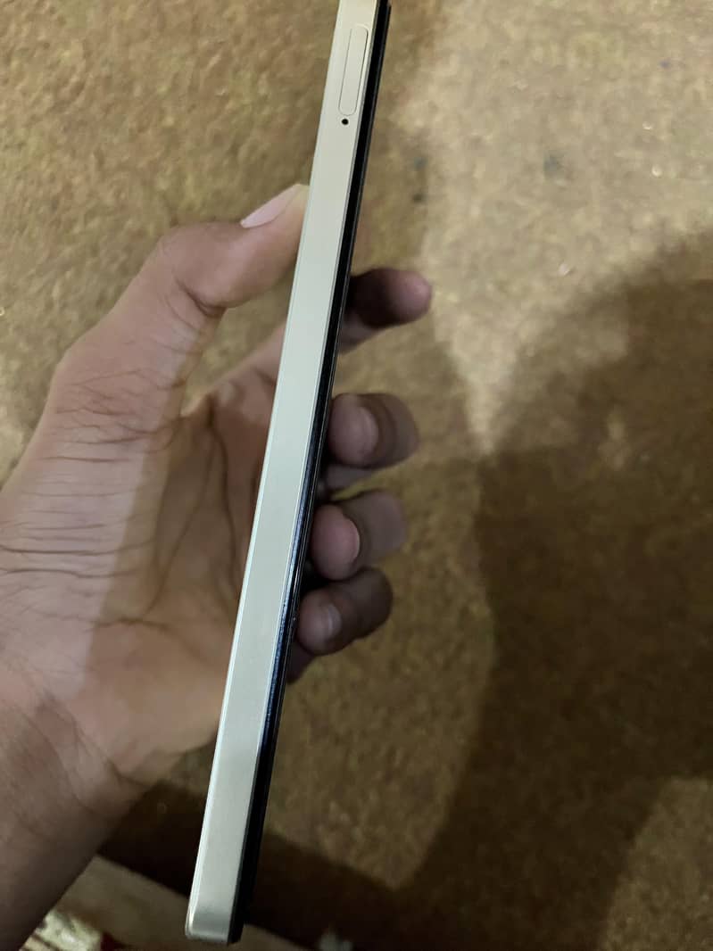 Realme C75 1