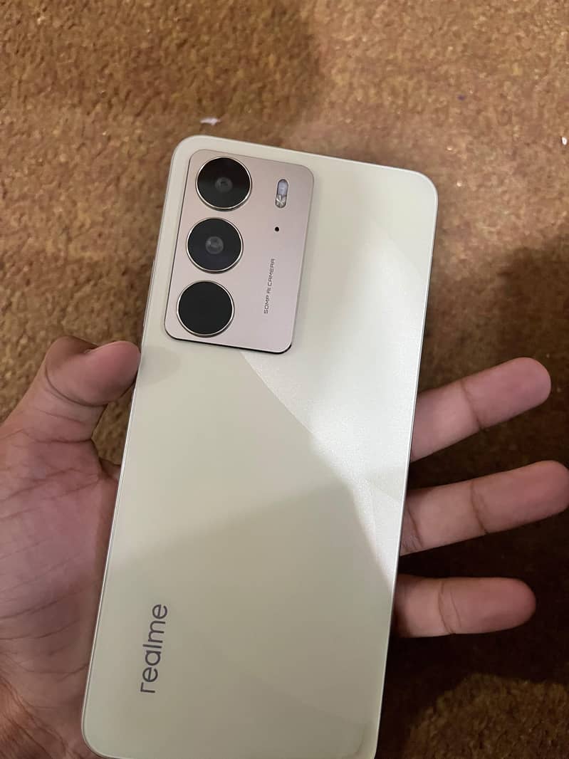 Realme C75 6