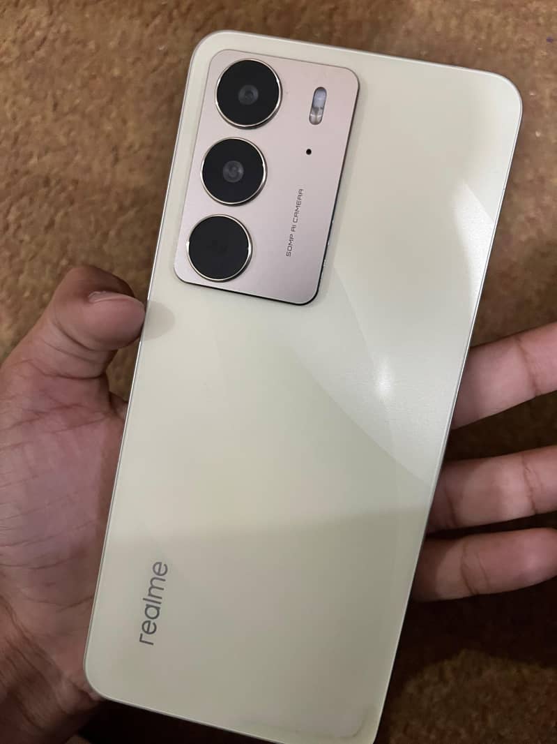 Realme C75 7