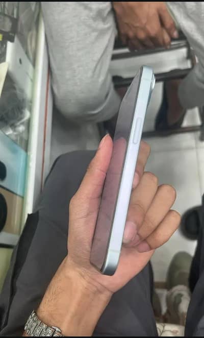 Apple iPhone 15