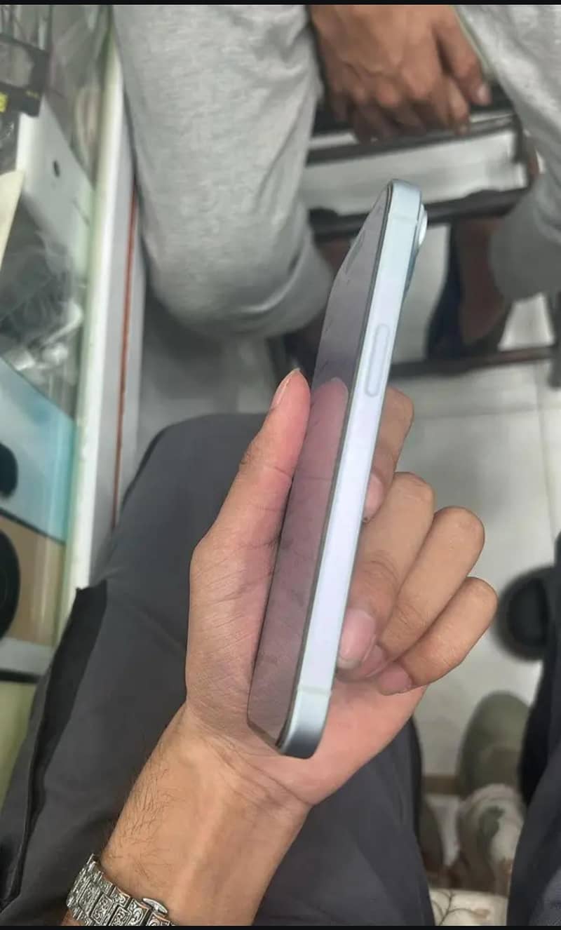 Apple iPhone 15 0