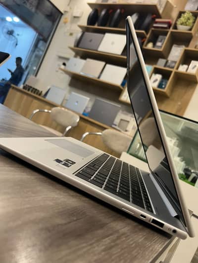 HP EliteBook 860 G9 | Core i5 12th Gen | 16GB RAM | 512GB SSD | 16"