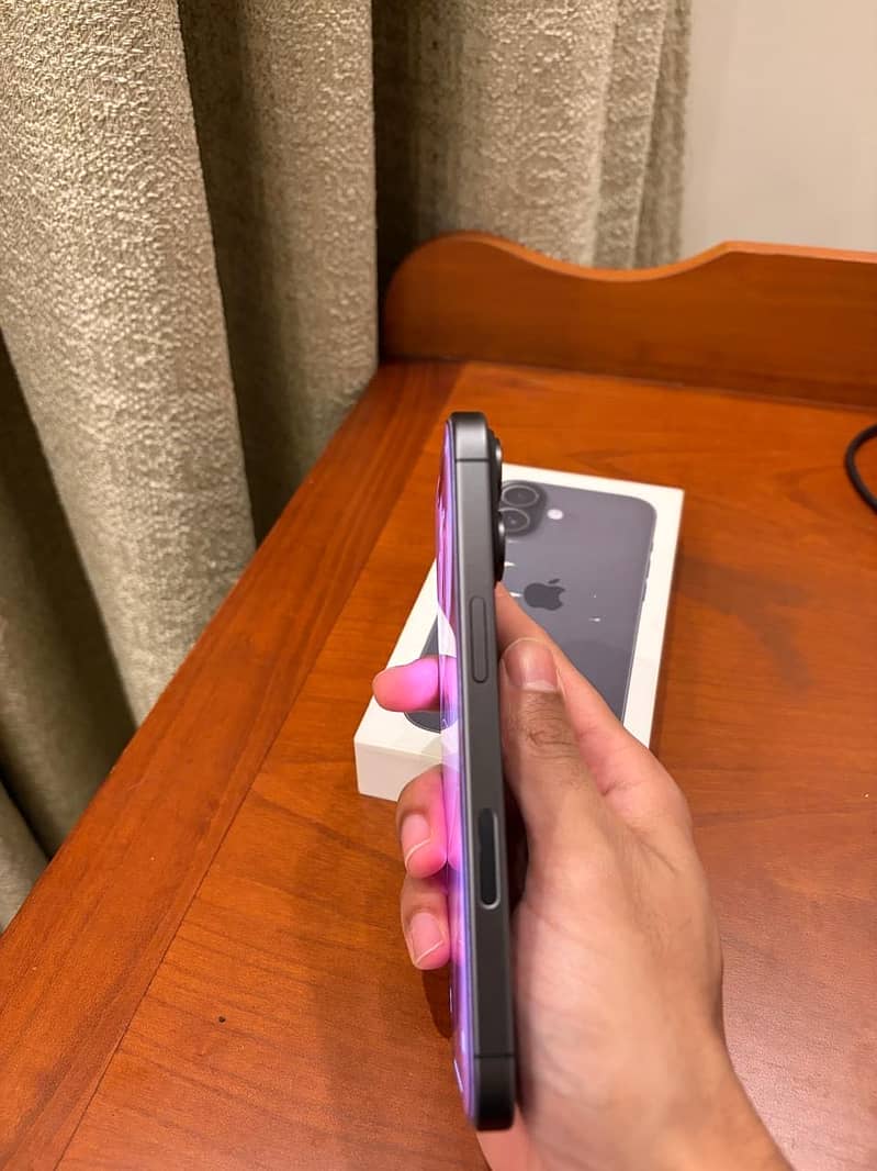 Apple iPhone 17 3