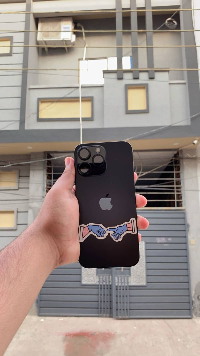 Apple iPhone 14 Pro Max 0
