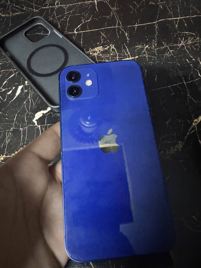 Apple iPhone 12 7