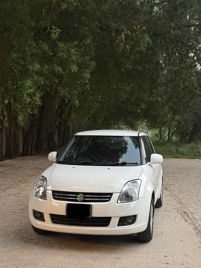 Suzuki Swift DLX automatic 2018 genuine condition