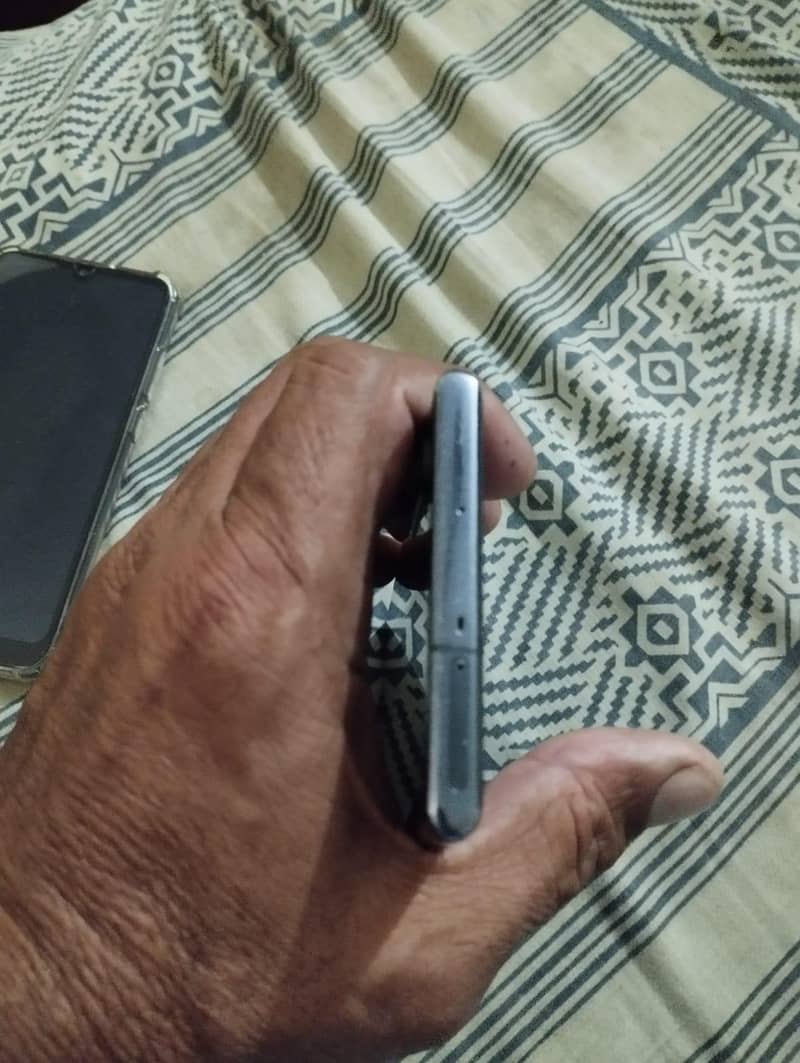 Samsung Mobile Note 10 Plus 3