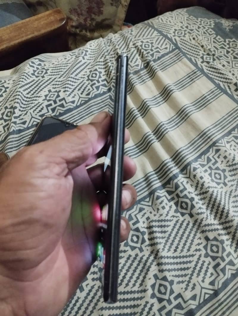 Samsung Mobile Note 10 Plus 4