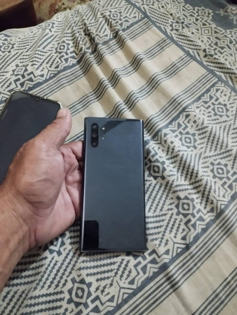 Samsung Mobile Note 10 Plus 5