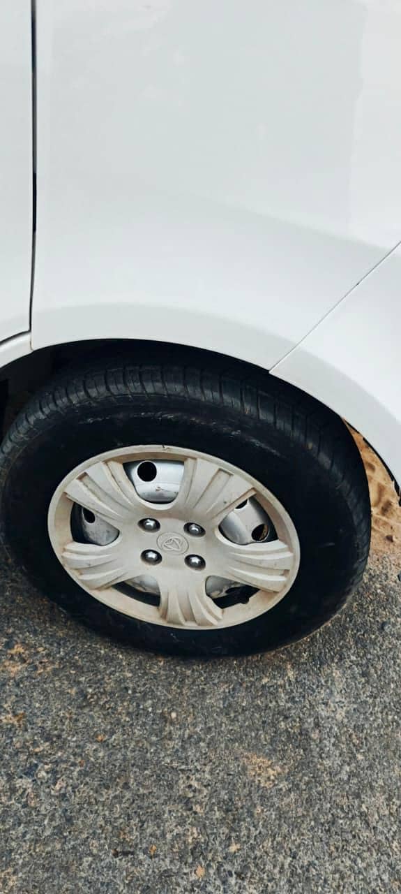 Changan Karvaan Plus 9