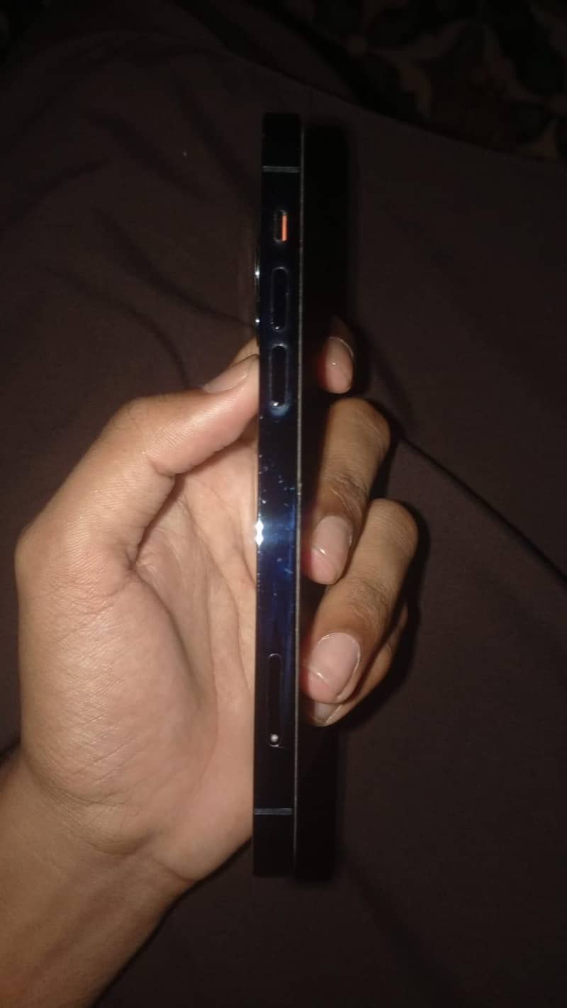 Apple iPhone 12 Pro 1