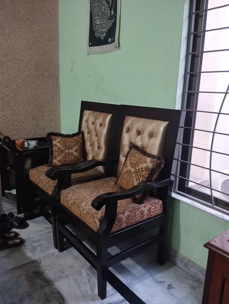sofa chairs 0
