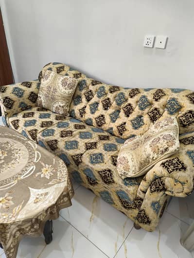 5 seater sofa set with glass table