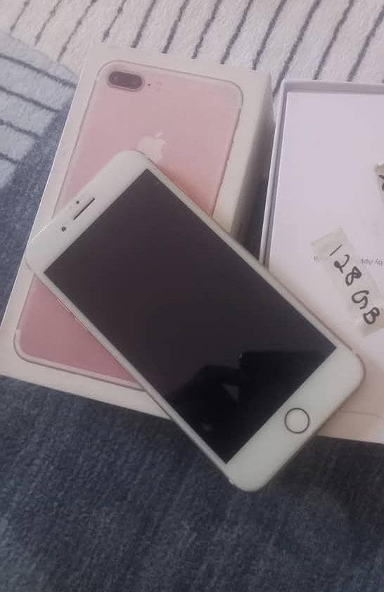 Apple iPhone 7 Plus 1