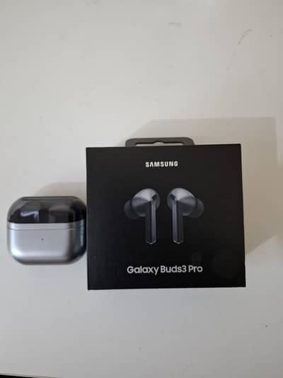 Samsung Galaxy Buds3 Pro — Excellent Condition |