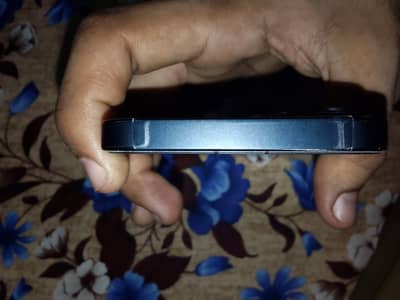 Apple iPhone 13 jv