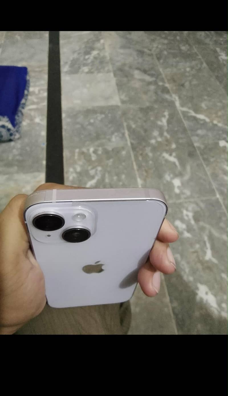 Apple iPhone 13 1