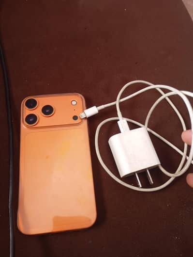 Apple iPhone XR converter into 17 pro max
