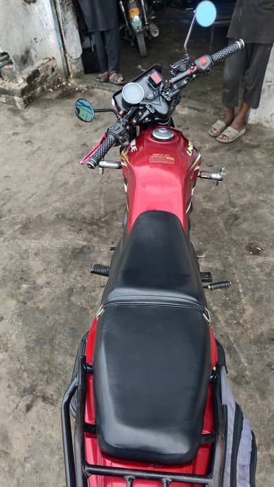 teyar ki hoi h bhout achi bike h