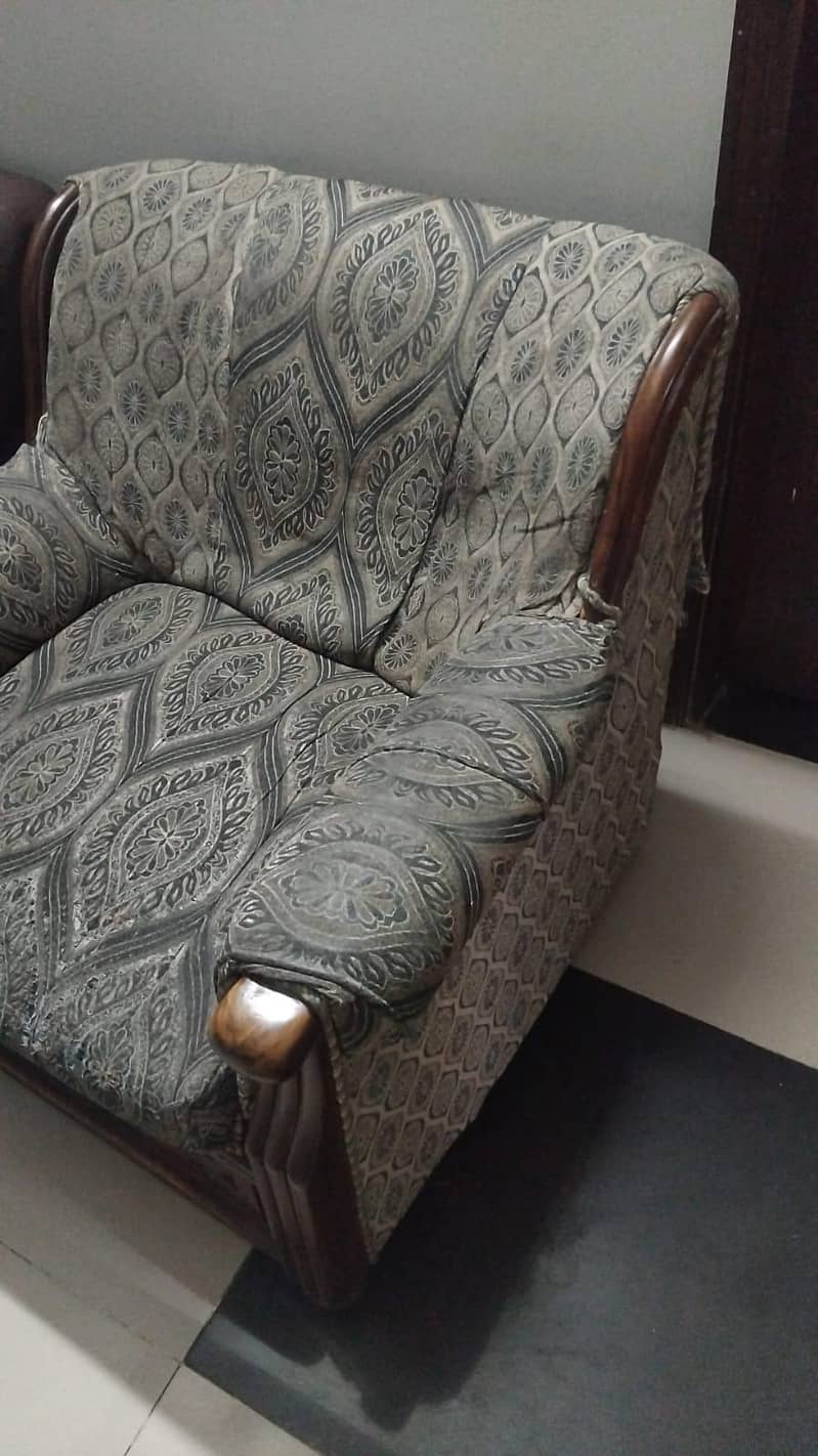 5 Seater Sofa Set 0