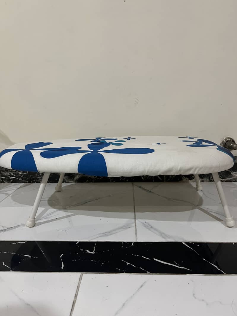 Mini Potable iron stand 0