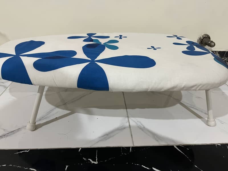 Mini Potable iron stand 1