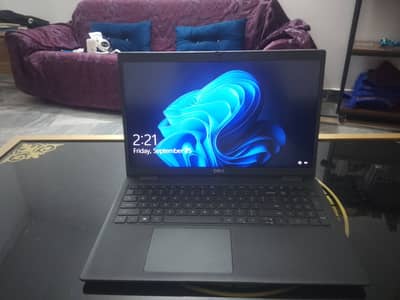 Dell Latitude 3520 | i5 11th Gen | 16GB RAM | 256GB SSD | Iris Xe