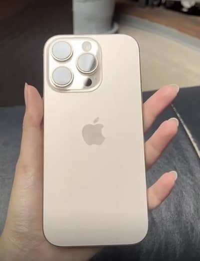 iPhone 16 Pro Max