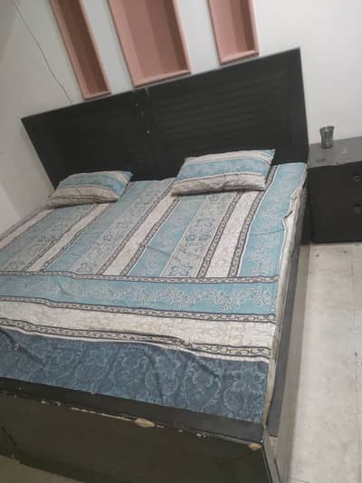 Couple of single beds with mattress available for sale 