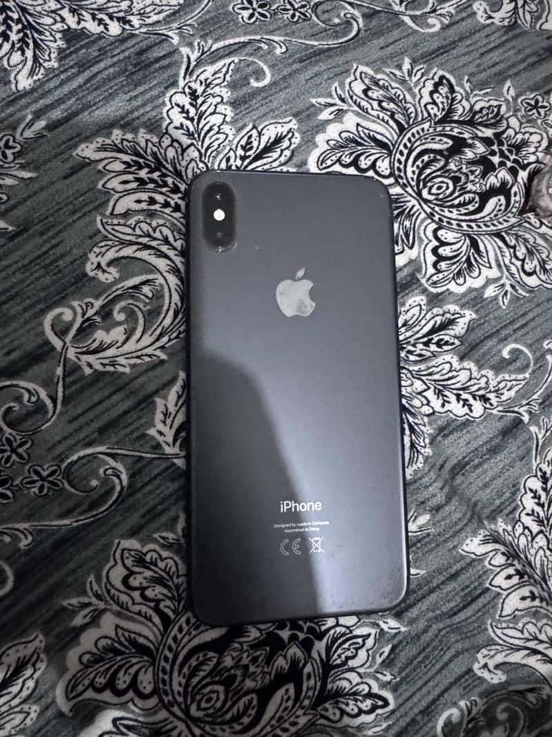 Apple iPhone XS Max 5