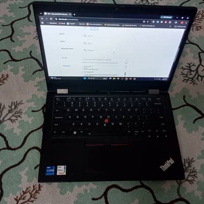 Lenovo Yoga L13 Touchscreen 2 in 1 with pen