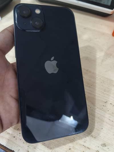 Apple iPhone 13