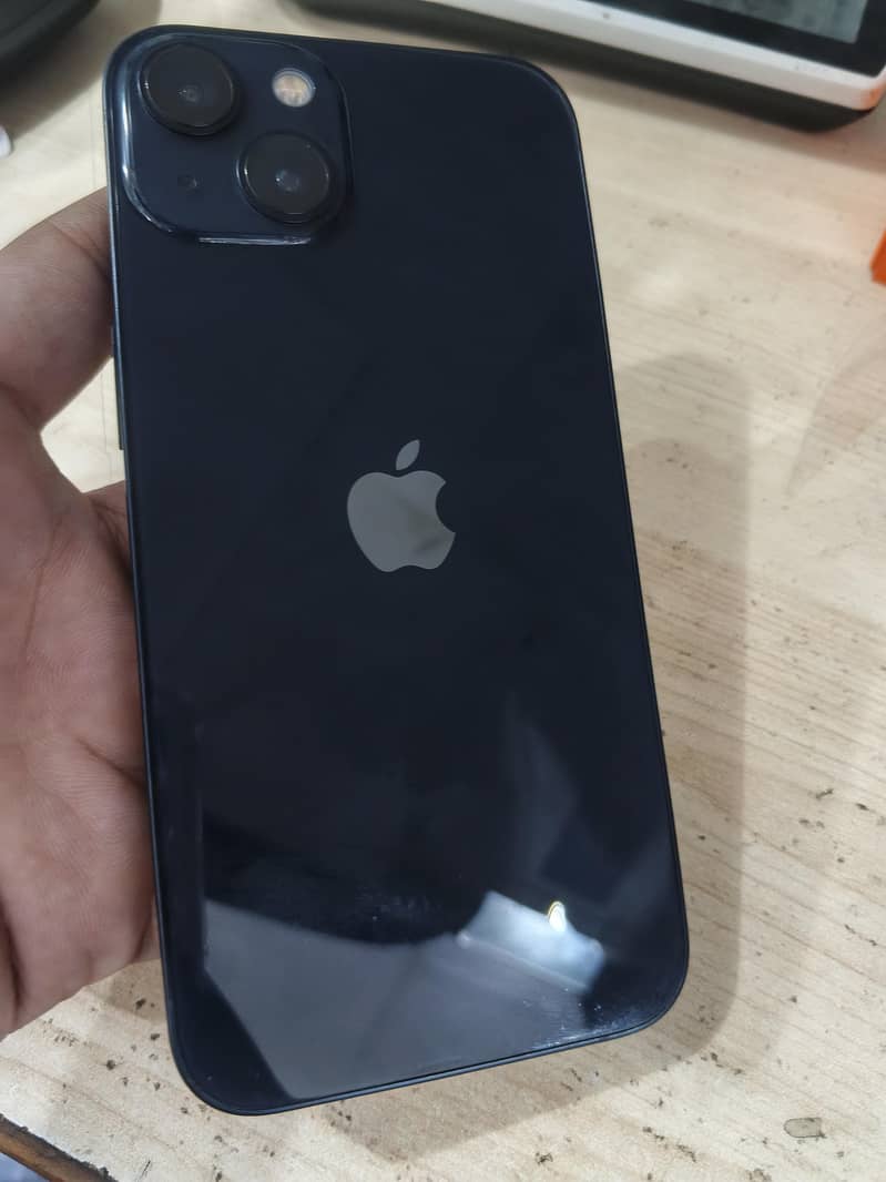 Apple iPhone 13 0