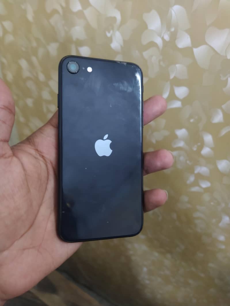 Apple iPhone SE 6