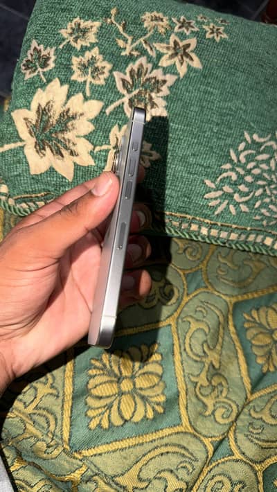 Apple iPhone 15 Pro