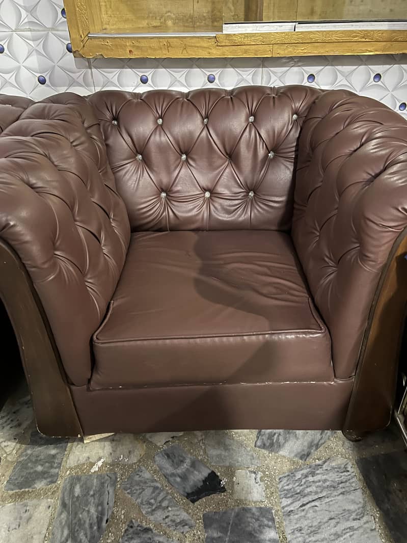 2 leather sofa 0