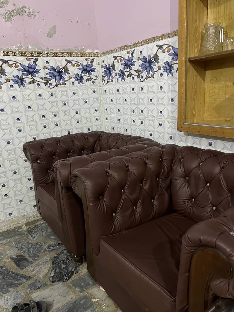 2 leather sofa 3