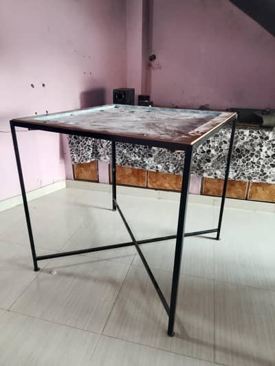 Carrom Board| Good Condition| Urgent Sale
