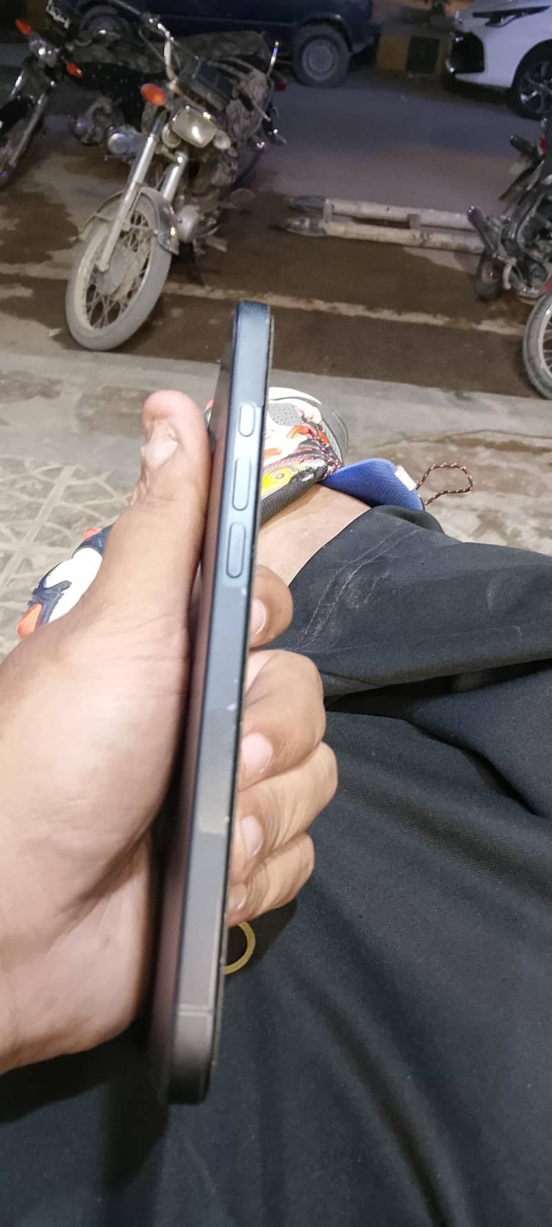 Apple iPhone 16 Plus 2