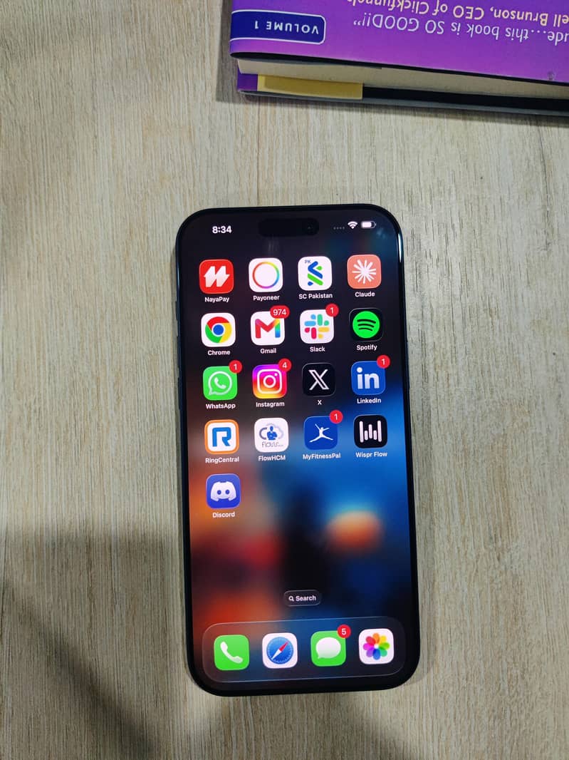 Apple iPhone 17 Pro Max 1