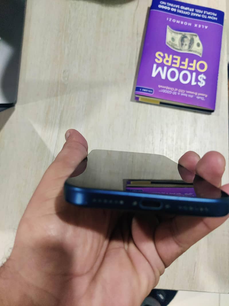 Apple iPhone 17 Pro Max 3