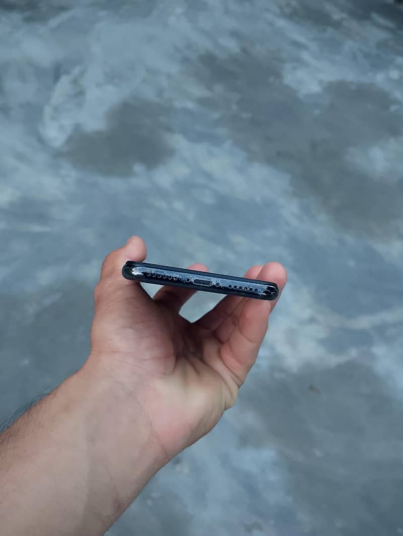 Apple iPhone X 2