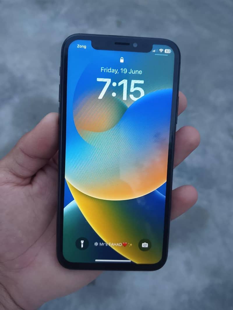 Apple iPhone X 3