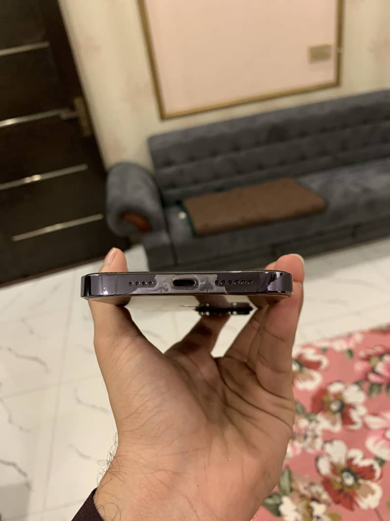 Apple iPhone 14 Pro Max 2