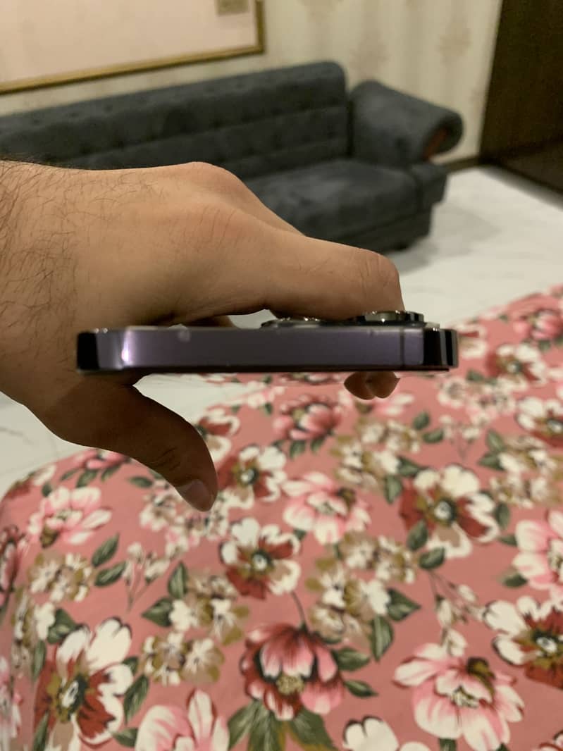 Apple iPhone 14 Pro Max 3